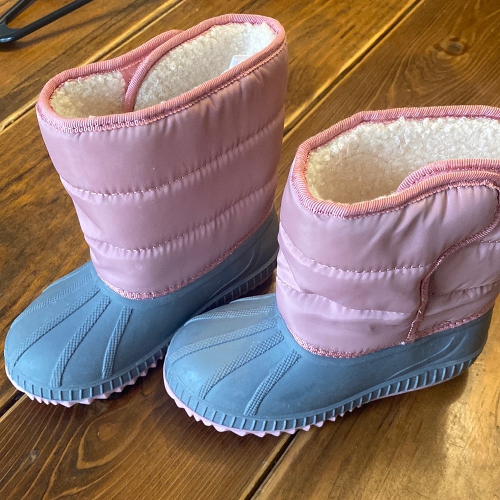 Old navy, toddler snow boots